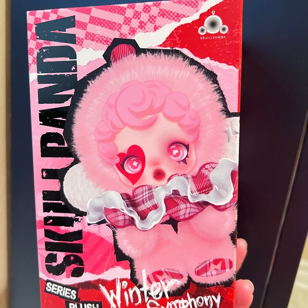 <Authentic>Pop Mart Skullpanda 1.0 Winter Symphony Plush